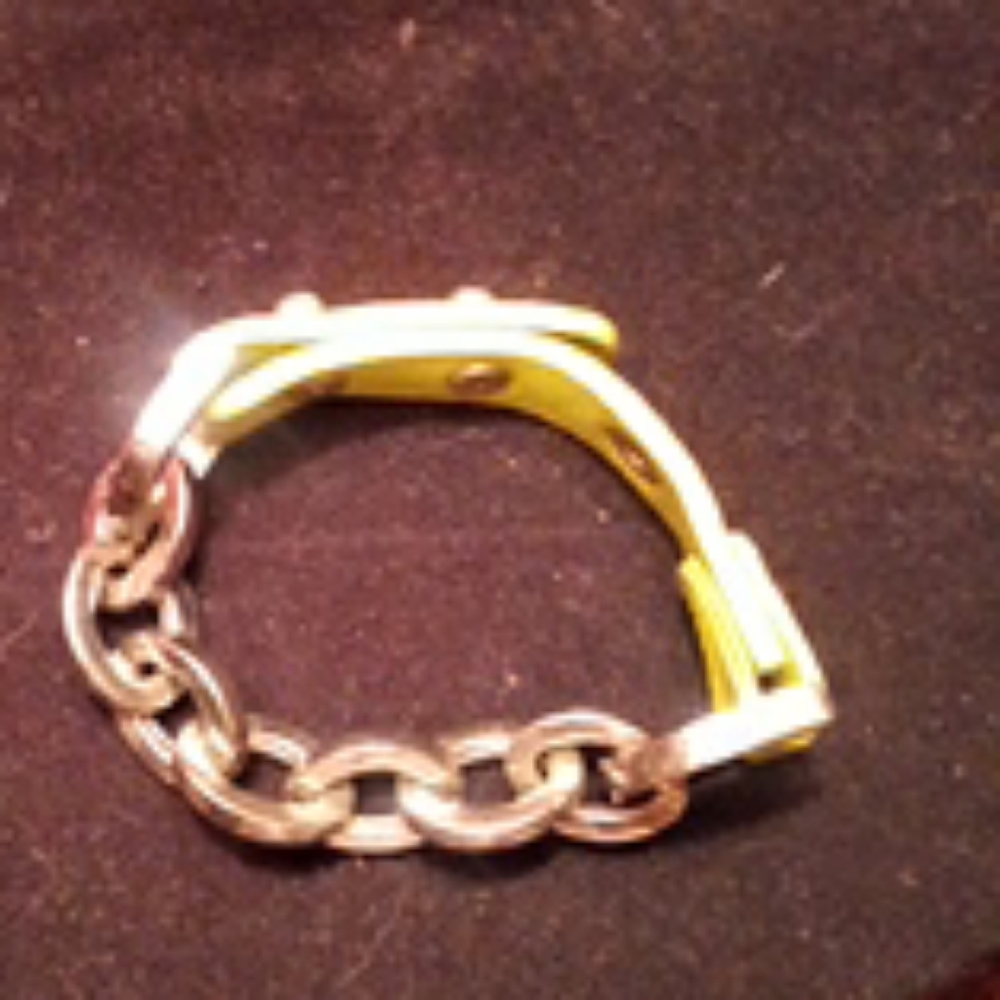 Green leather and chain metal bracelet